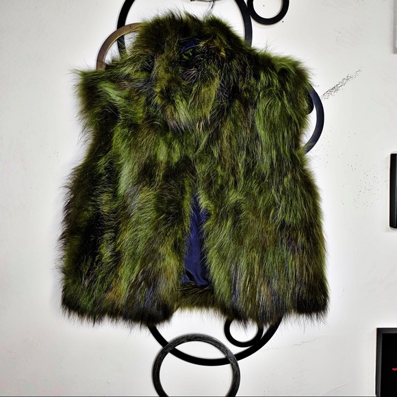 Adrienne Landau Raccoon Fur Vest - Picture 3 of 7
